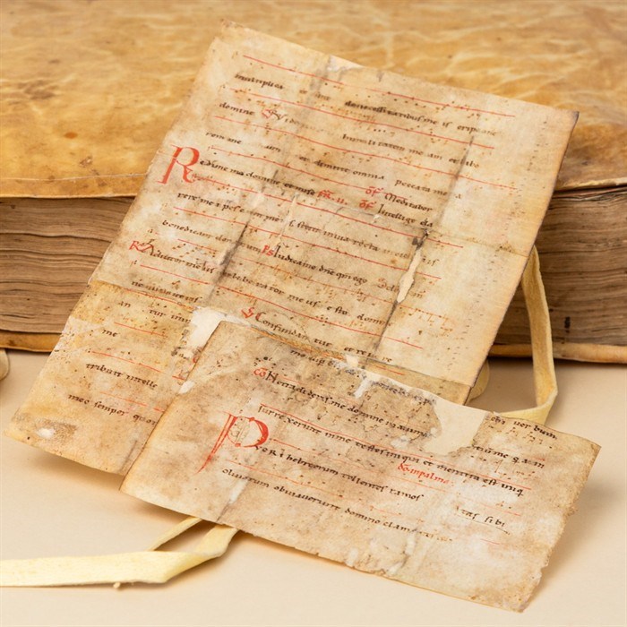 Frammenti di salterio (XIII secolo) usati come indorsatura di una cinquecentina del Liceo